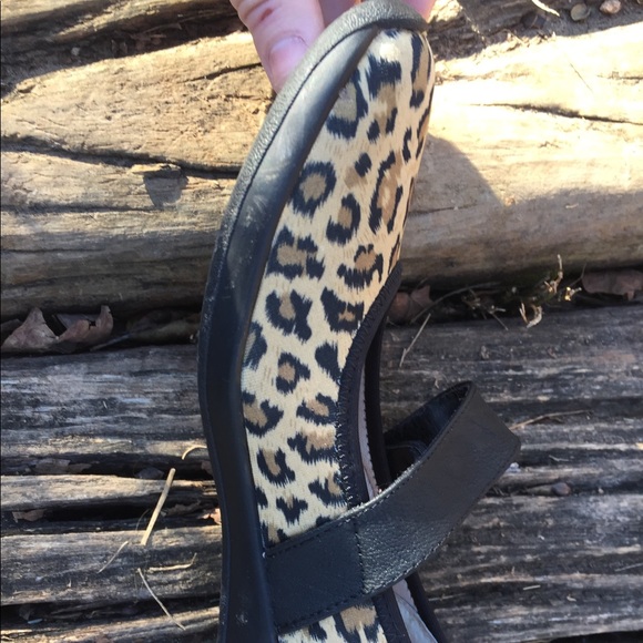 SOLD IN YARDSALE Comfy Stretchies Leopard print - Picture 4 of 8